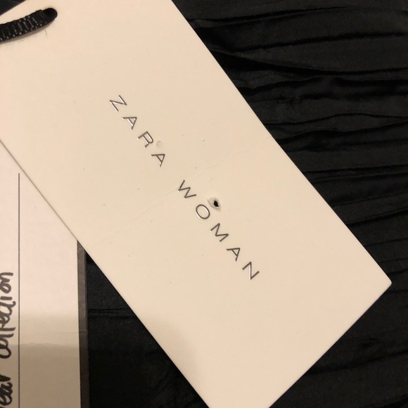 🔘 ZARA 🔘  Zara Ruched Black Skirt - Picture 8 of 8